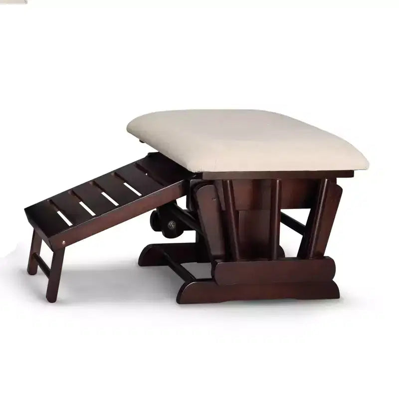 Fauteuil à bascule et pouf de puériculture