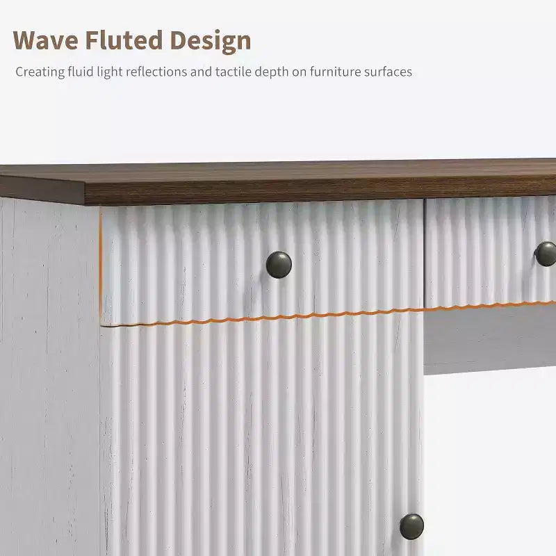 Bureau de rangement pour la maison, bureau de 152 cm avec station de charge et niches, bureau d'ordinateur en bois avec tiroir de classement pour salle d'étude