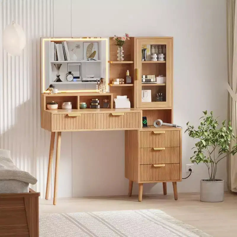 Coiffeuse moderne avec lumières, miroir HD éclairé de 61 cm, 5 tiroirs, prise de courant et ports USB, table de maquillage cannelée