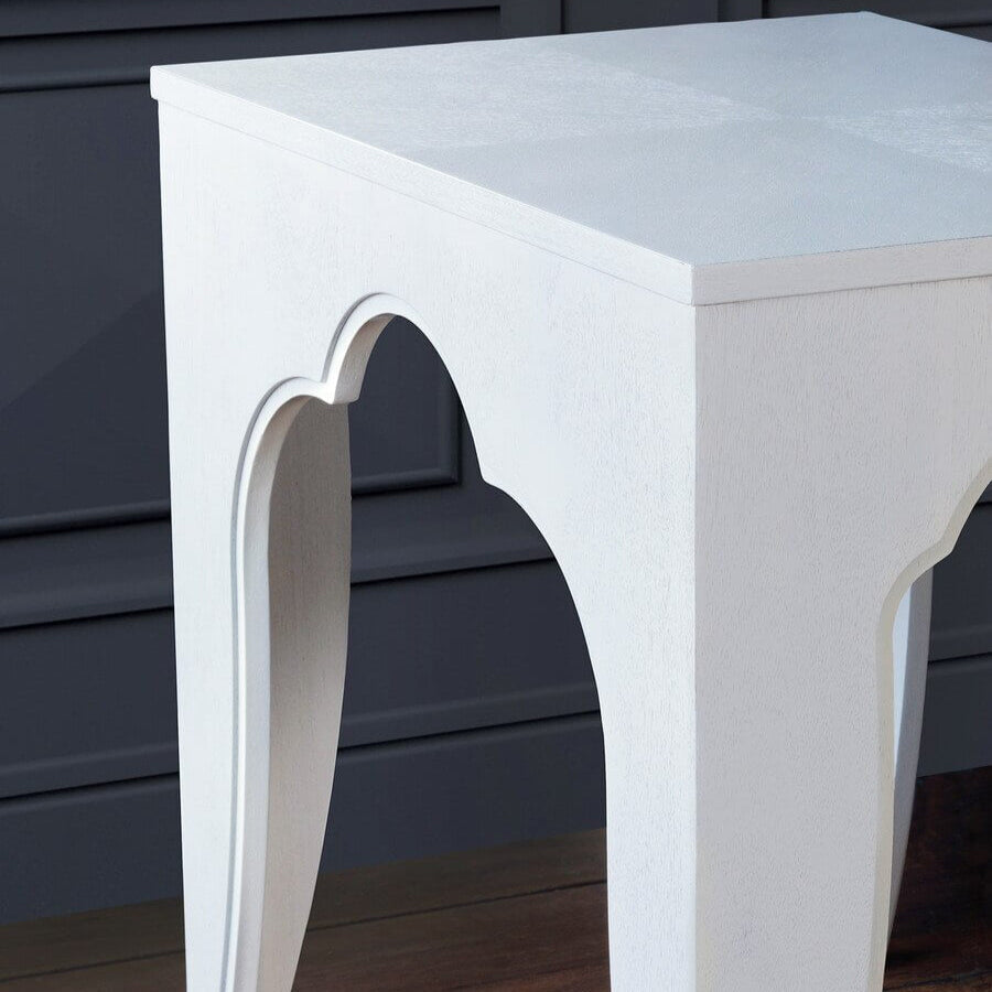 Table d'appoint Island Manor