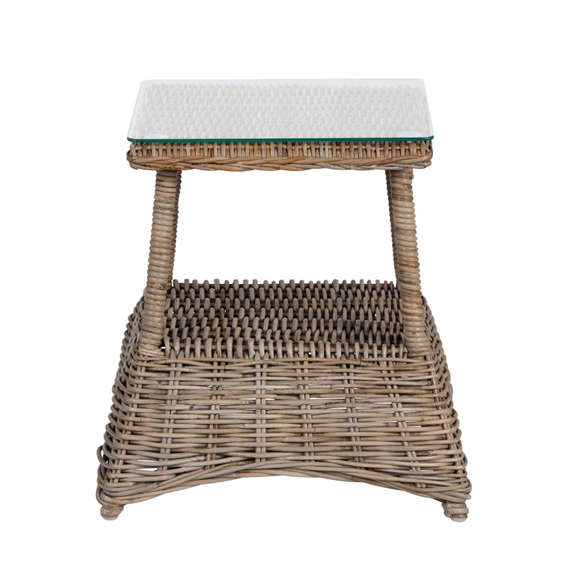 Table en rotin rustique